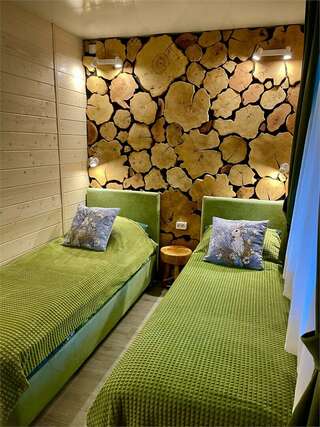 Гостевой дом Альфа Бетта Экологический номер "Два зайца"-1