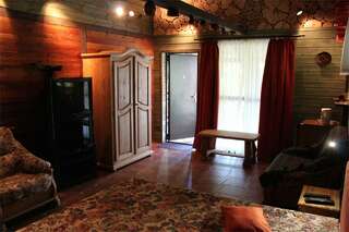 Гостевой дом Альфа Бетта Экологический номер "Хохлома"-2