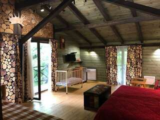 Гостевой дом Альфа Бетта Семейный номер "Дом Лисы"-3